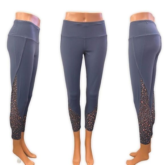 Victoria’s Secret Women’s Knockout Leggings Size M - Picture 1 of 9